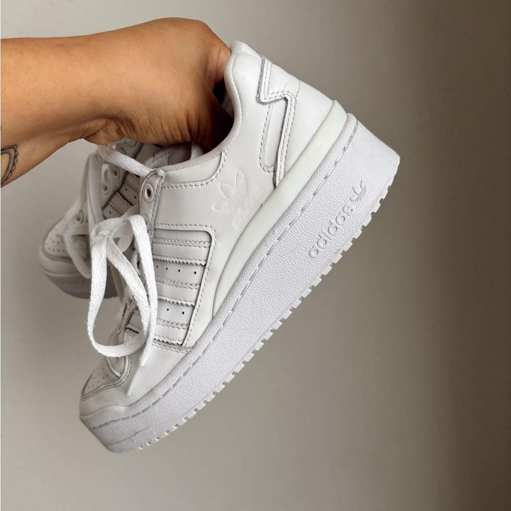 Adidas forum bold size 5 1/2